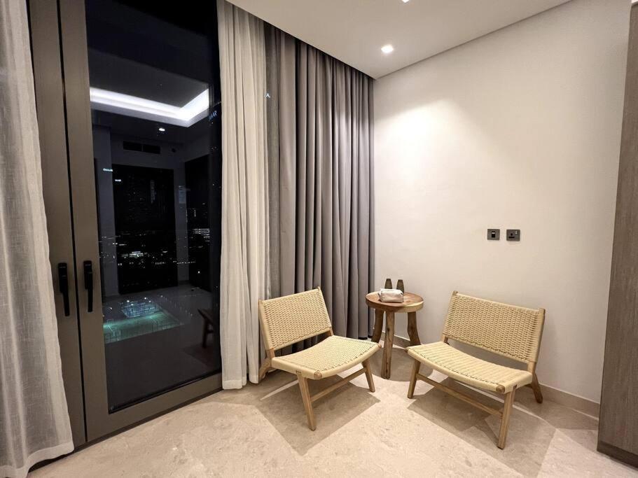 Full Burj Khalifa View, Business Bay, Dubai, 2 Bhk *