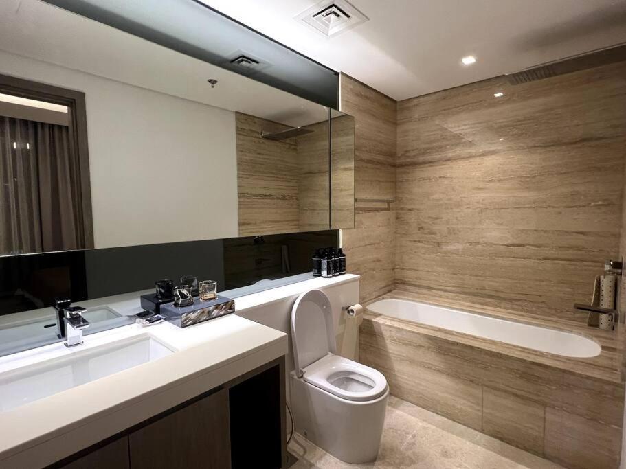 Full Burj Khalifa View, Business Bay, Dubai, 2 Bhk Dubai