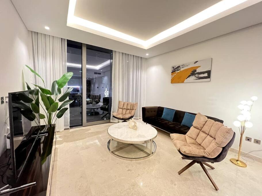 Full Burj Khalifa View, Business Bay, Dubai, 2 Bhk Dubai