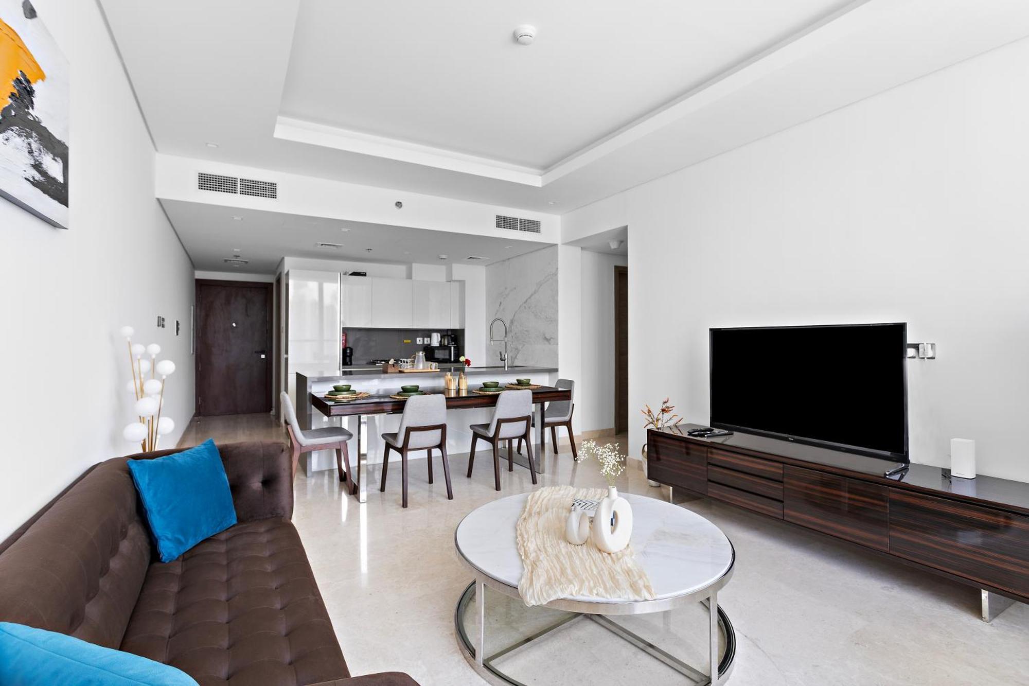 Apartment Full Burj Khalifa View, Business Bay, Dubai, 2 Bhk *