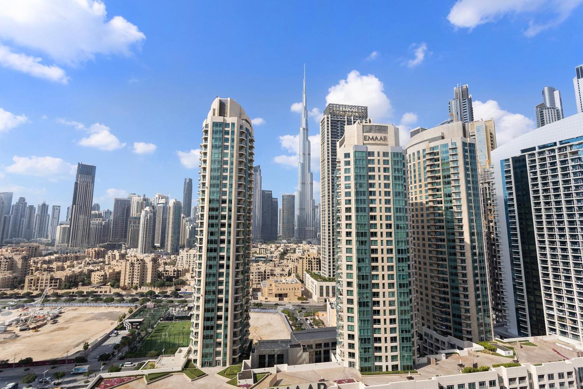Full Burj Khalifa View, Business Bay, Dubai, 2 Bhk Apartment *